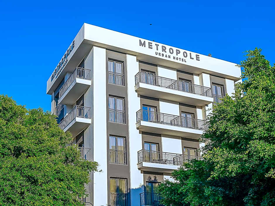 Metropole Urban Hotel