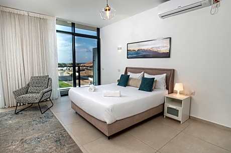 Hi-Yam SeaView Apartments & Suites
