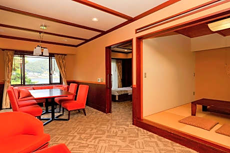Suit - East Building