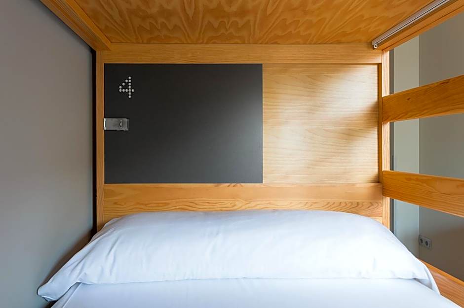 Yeah Barcelona Hostel