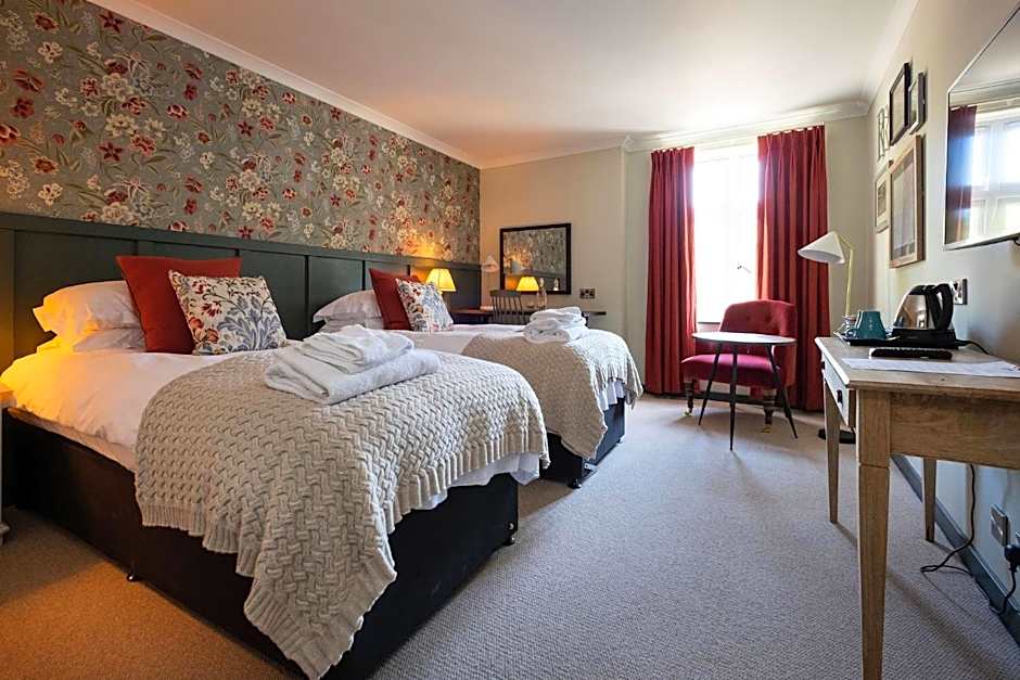 Photo 1 of 7 of Superior 2 Beds