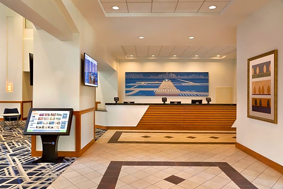 Embassy Suites Boston at Logan Airport