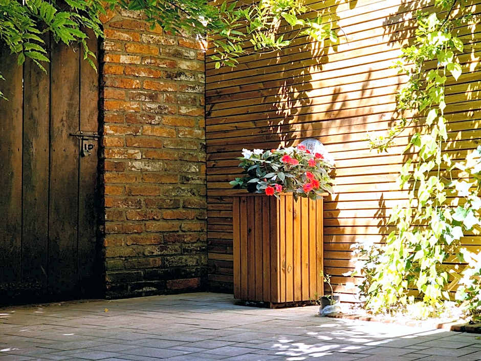 PINI HOSTEL - Przytulne pokoje w centrum Krakowa