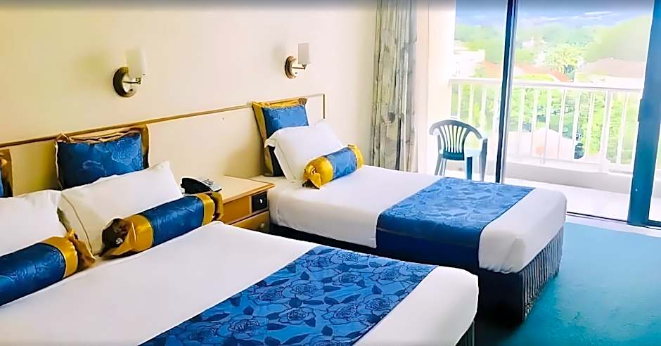 Acacia Court Hotel