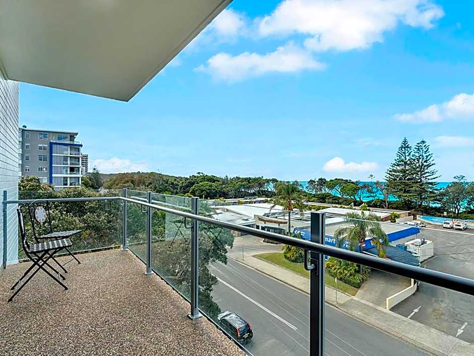 Tradewinds Apartments