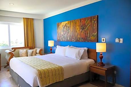 Junior Suite with Balcony