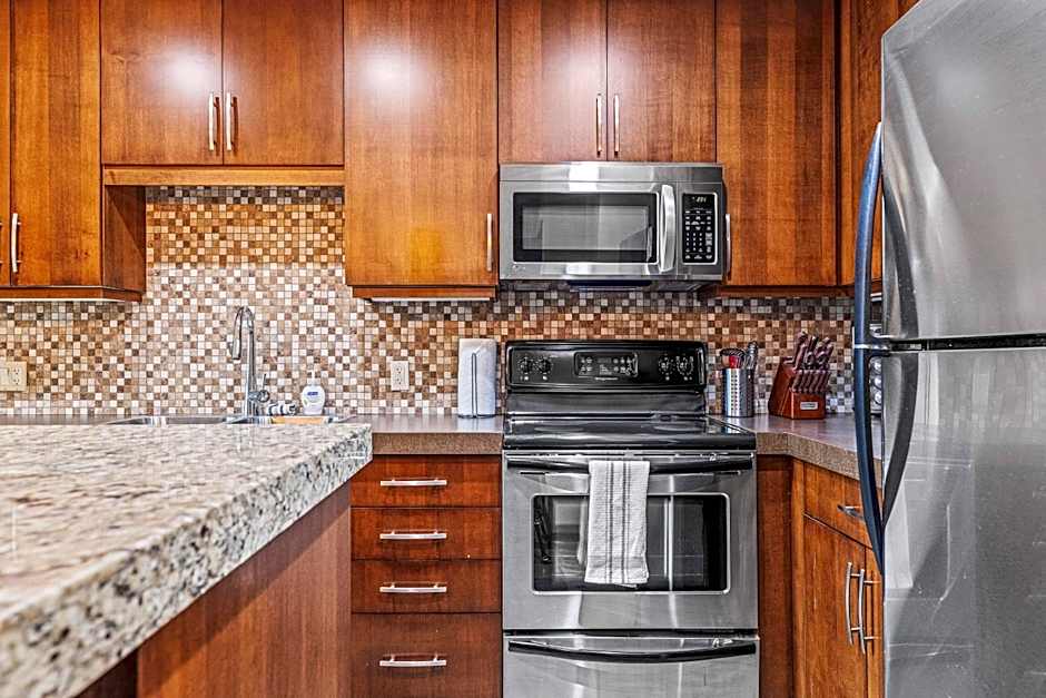 Heavenly Mountain Condo managed by Little Sister Getaways