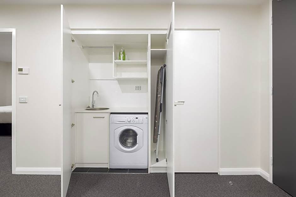 Avenue Hotel Canberra