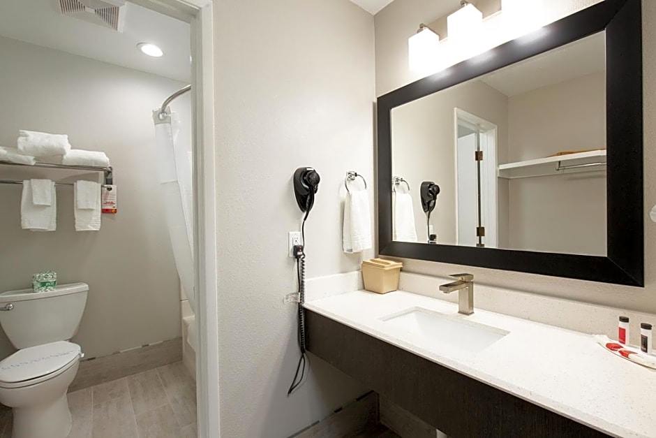 Super 8 by Wyndham Eureka