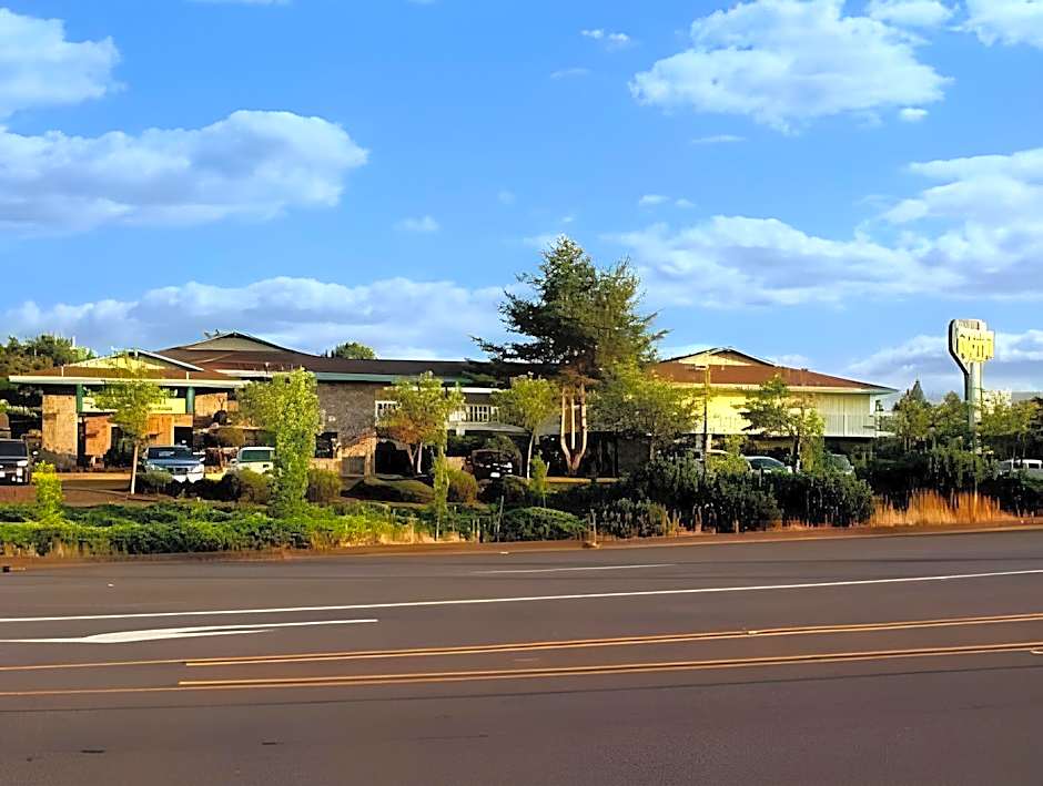 Pepper Tree Inn