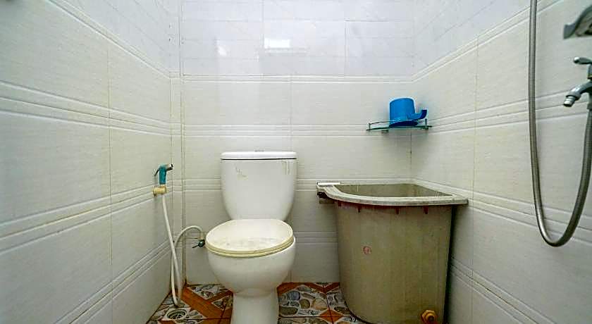 RedDoorz Syariah near RS Awal Bros Batam