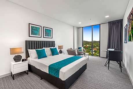 Studio King or Twin Suite