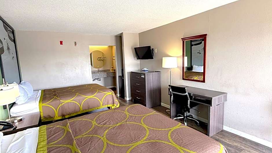 Photo 1 of 5 of 2 Queen Beds