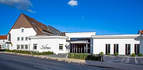 Hotel & Restaurant Schönau