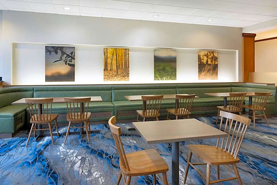 Fairfield Inn & Suites by Marriott Columbus Polaris
