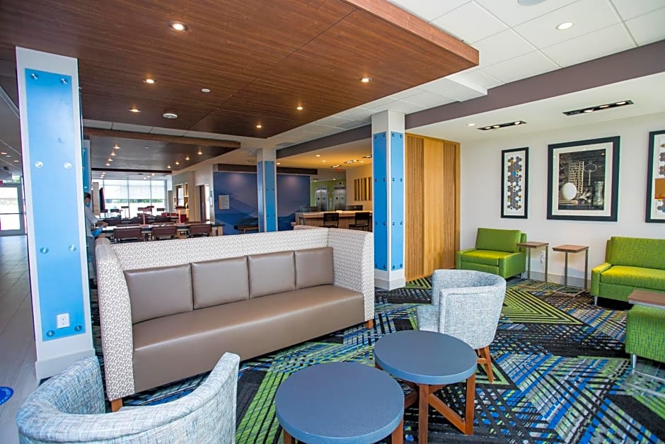 Holiday Inn Express and Suites Rehoboth Beach By IHG