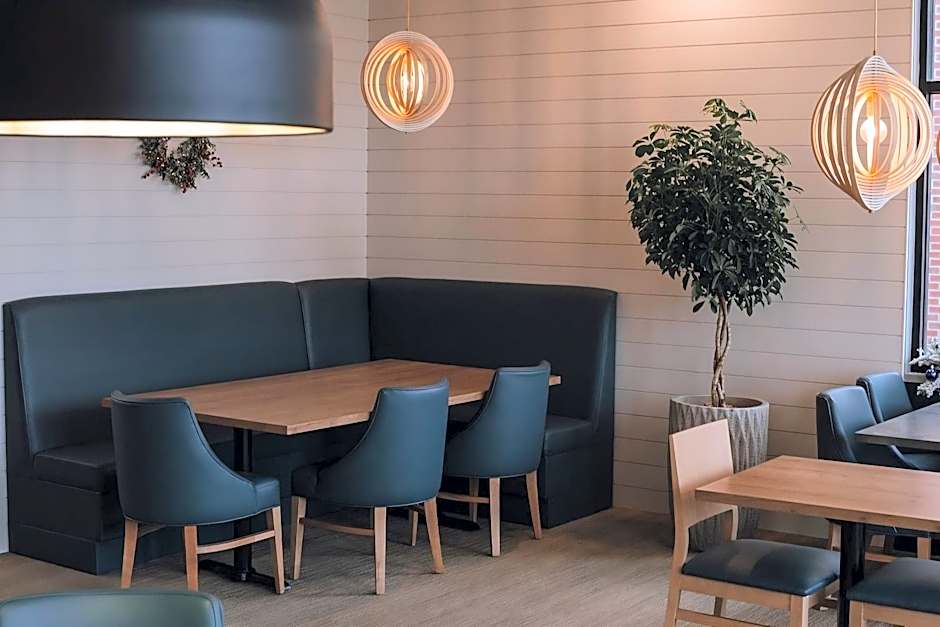 Four Points by Sheraton Penticton at the Convention Centre