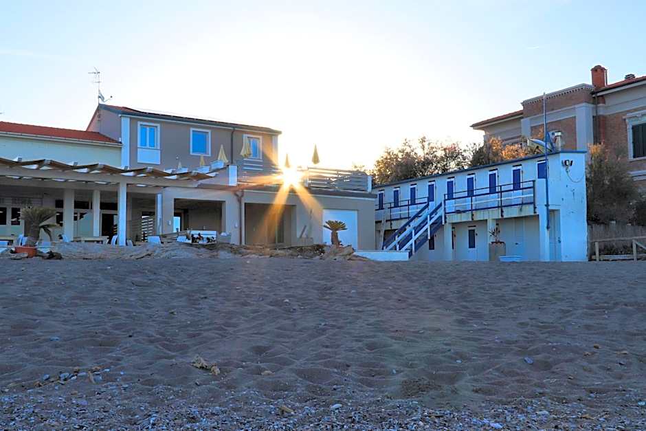 Hotel Cecina Beach