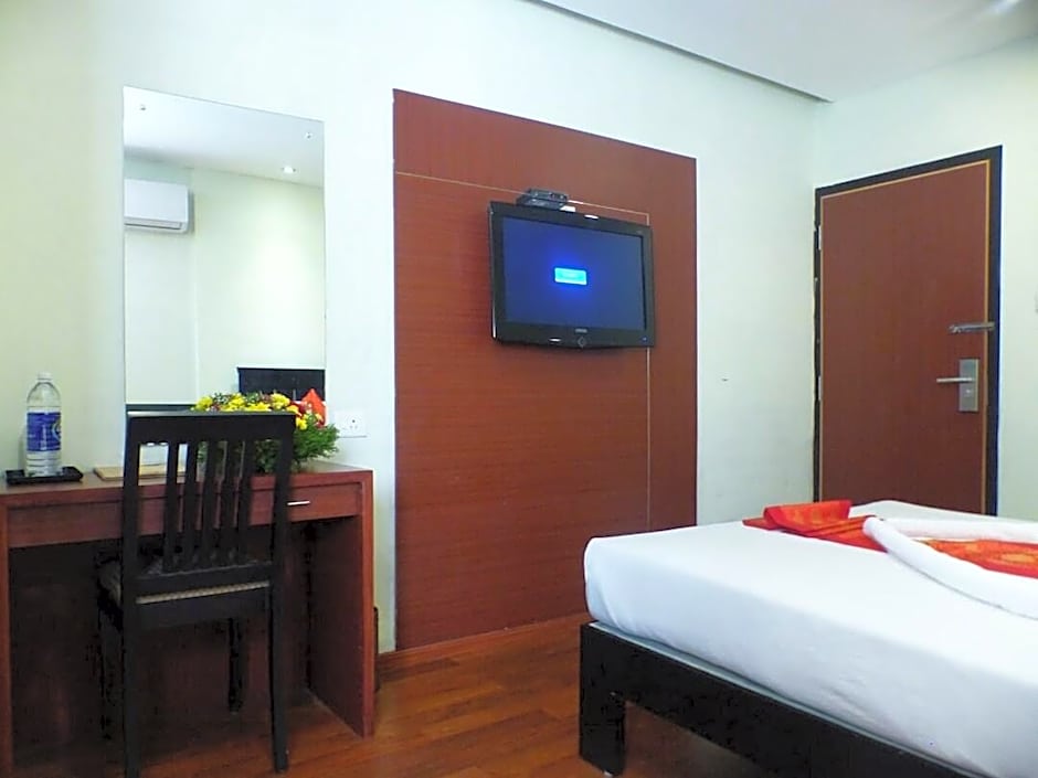 Hotel Highway Garden