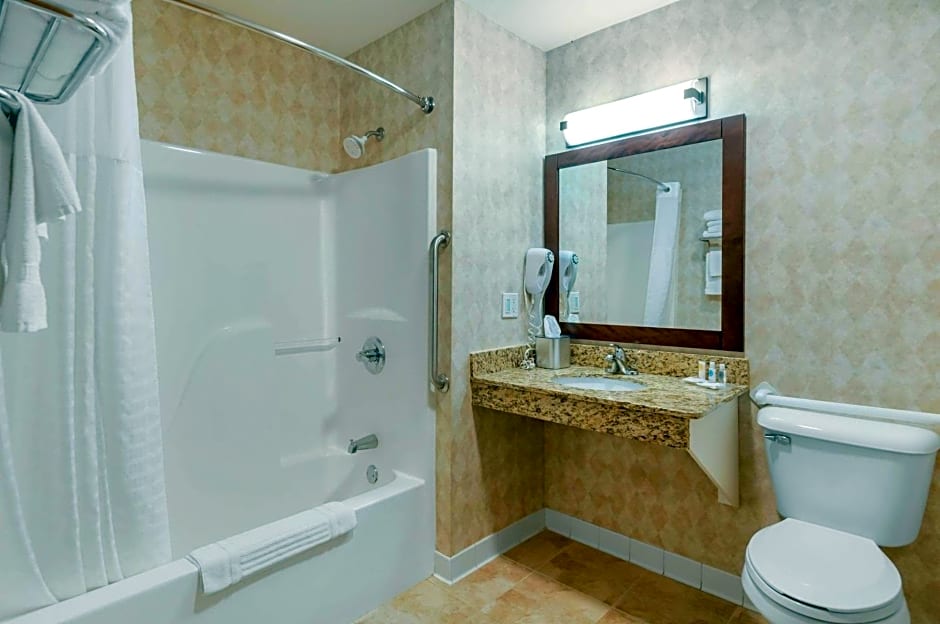 Comfort Inn Dyersville Near the Field of Dreams