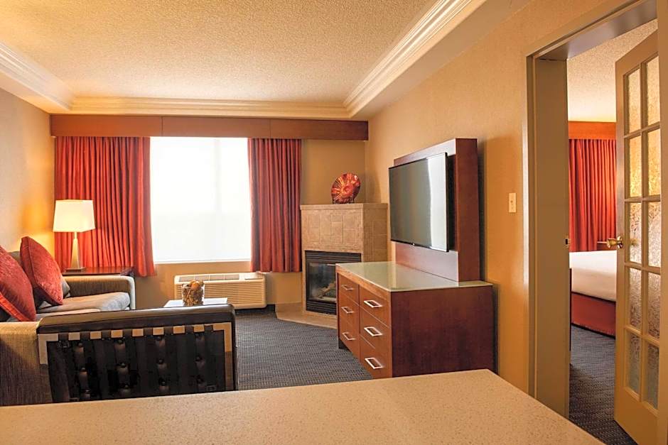 Radisson Hotel & Suites Fort Mcmurray