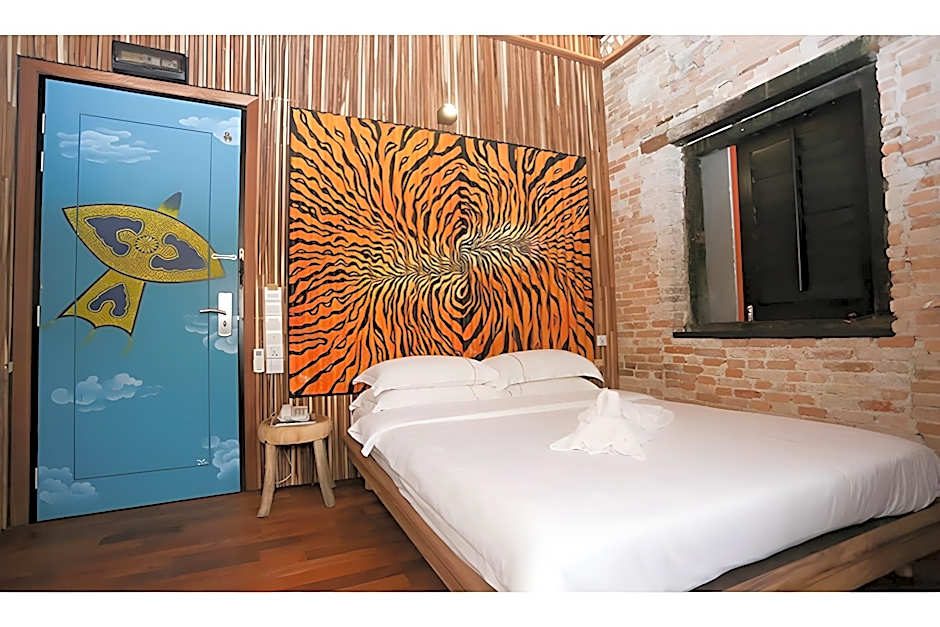 The Happy 8 Retreat @ Old Town