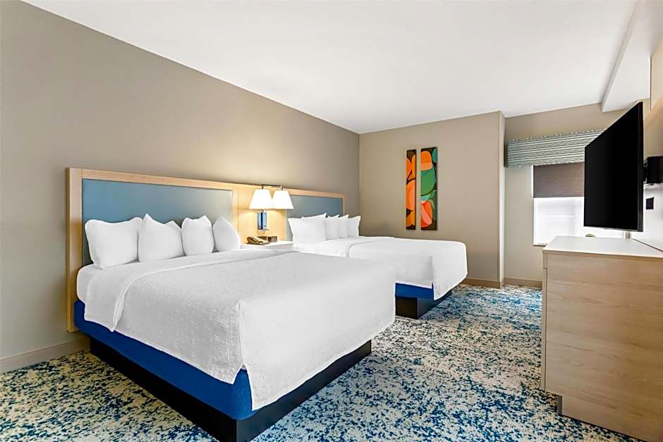 Hampton Inn By Hilton & Suites St. Petersburg/Downtown