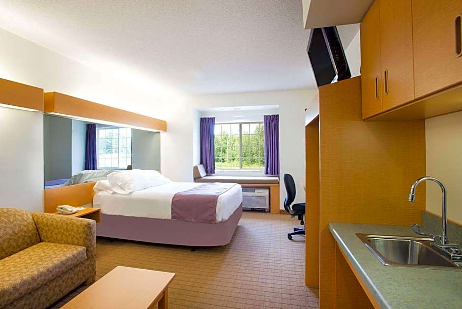 Microtel Inn & Suites By Wyndham Plattsburgh