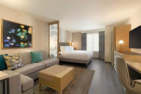 King Room with Sofa Bed