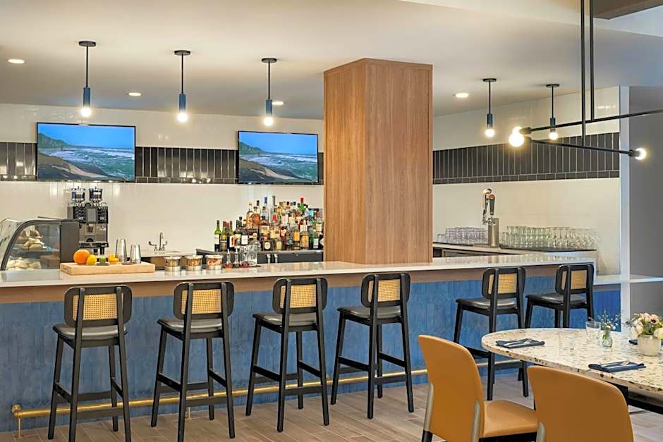 Delta Hotels by Marriott Jacksonville Deerwood