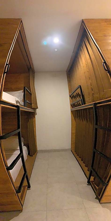 D beds Hostel