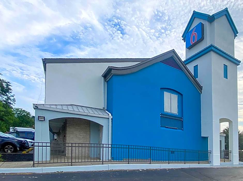 Motel 6-Newark, DE