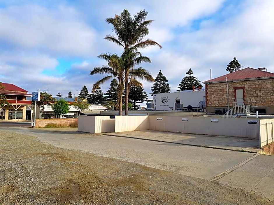 Pier Hotel Port Lincoln