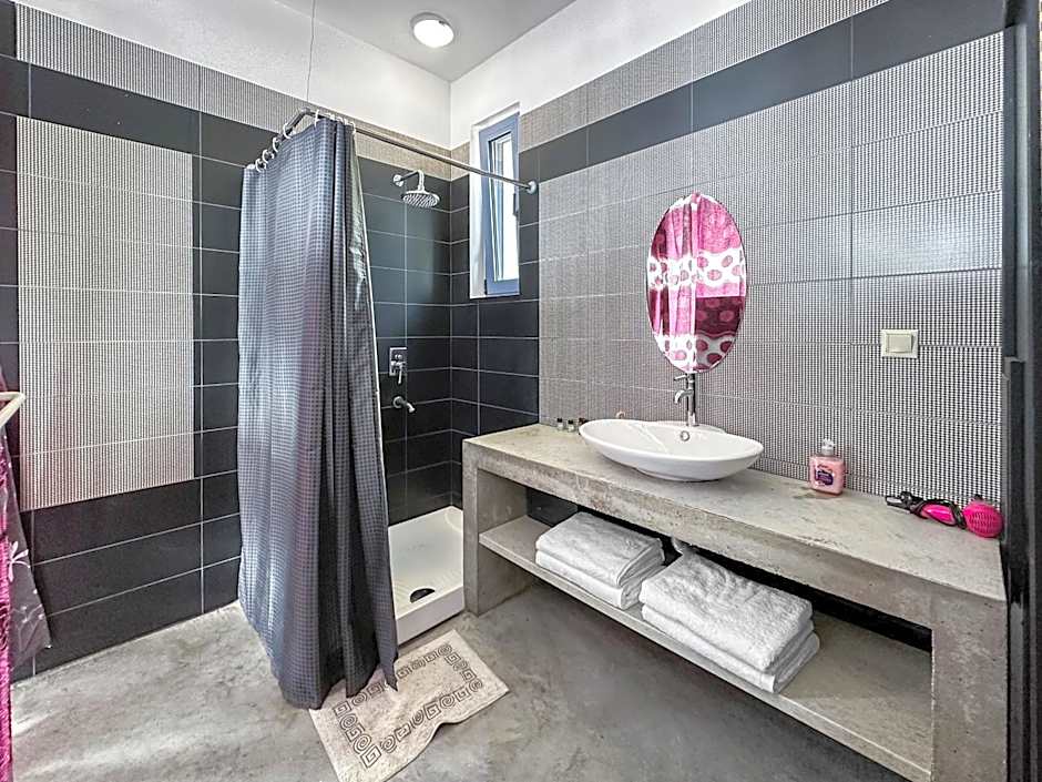 Serenity Boutique Suites