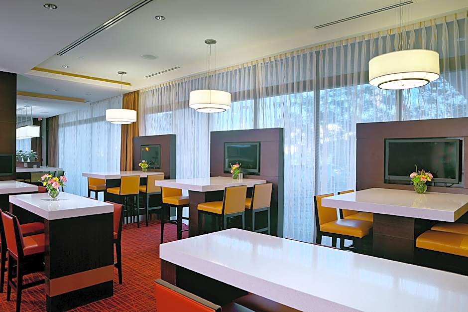 Holiday Inn Long Beach Downtown