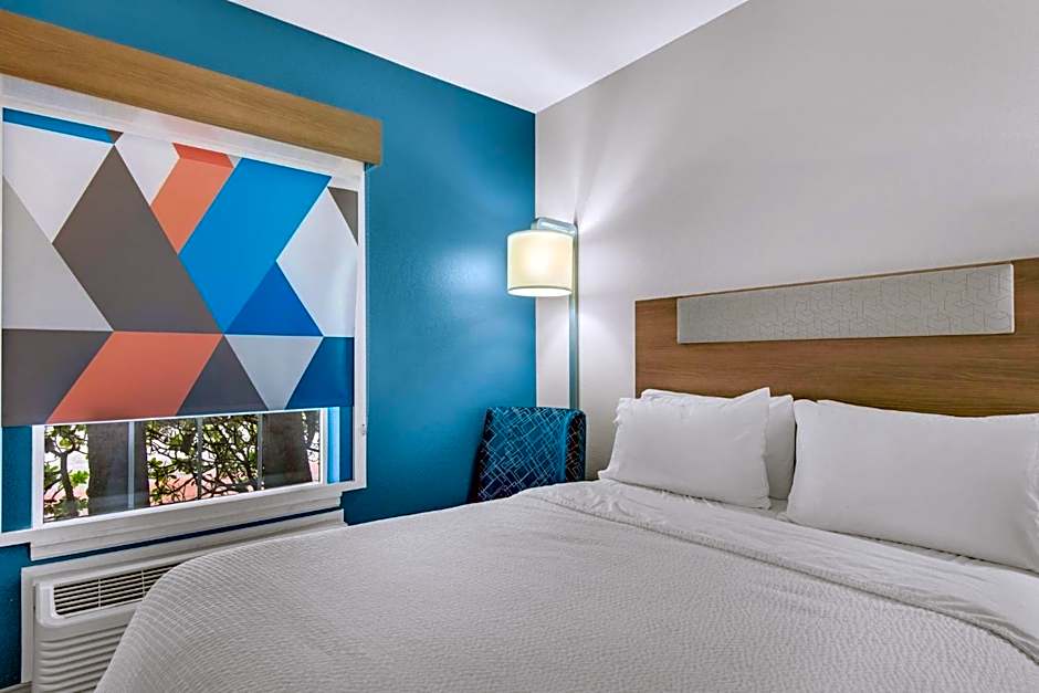 Holiday Inn Express Destin E - Commons Mall Area By IHG