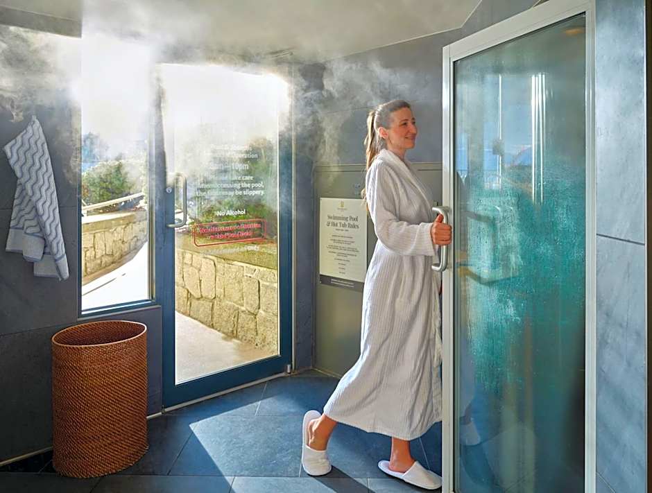 Pan Pacific Whistler Mountainside