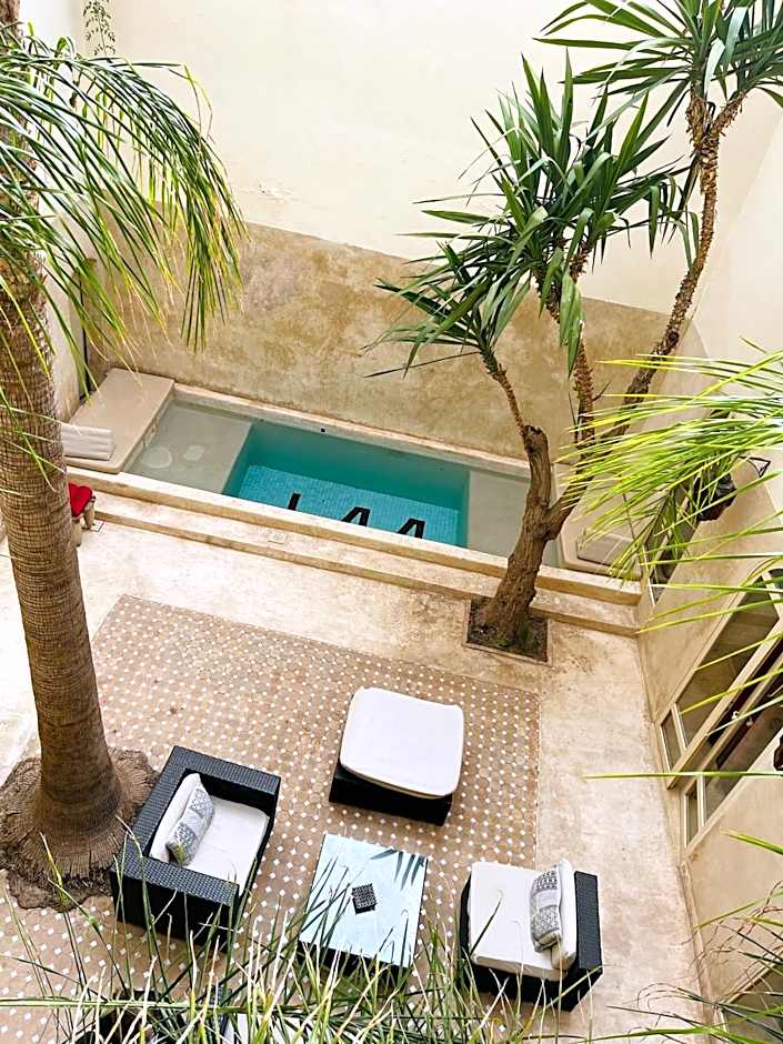 Riad 144