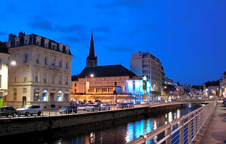 BRIT HOTEL Confort Le Limouzi TULLE