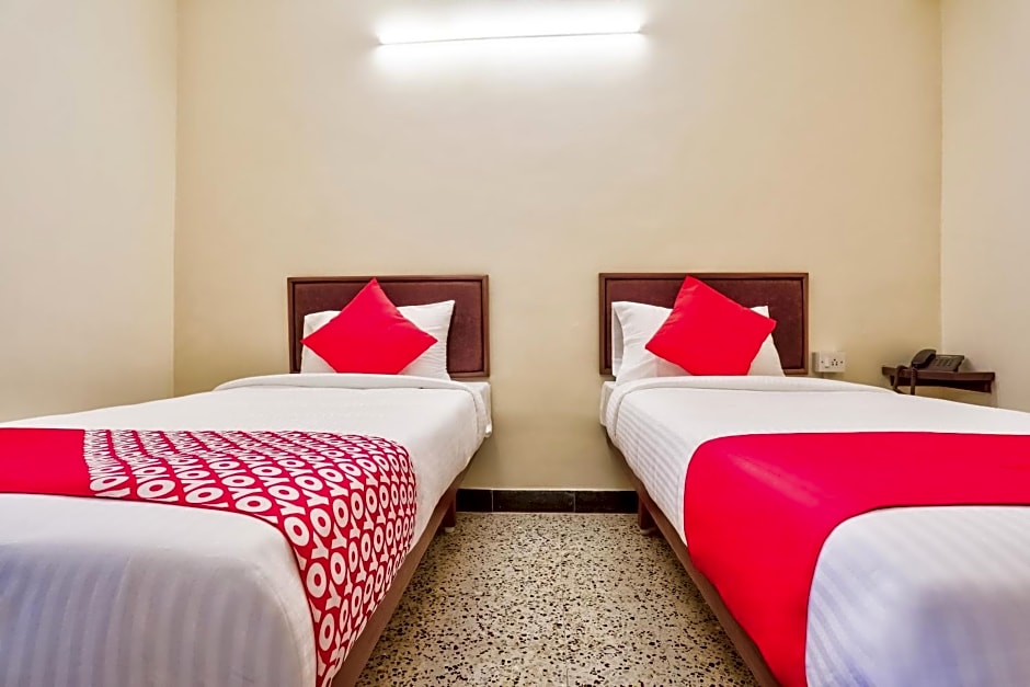 OYO Flagship 30746 Hotel Sakthi Park