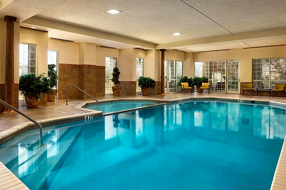 Chateau on the Lake Resort Spa and Convention Center