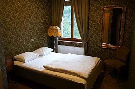 Small Double Room