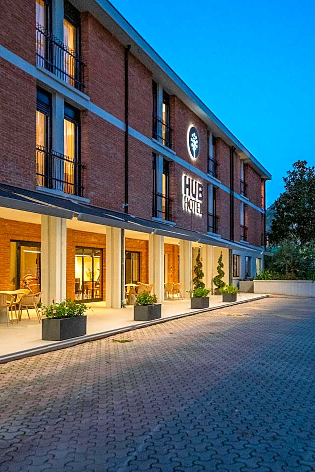 Hub Hotel