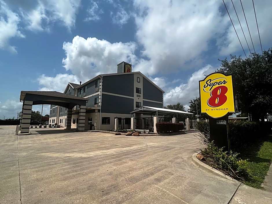 Super 8 by Wyndham Pasadena