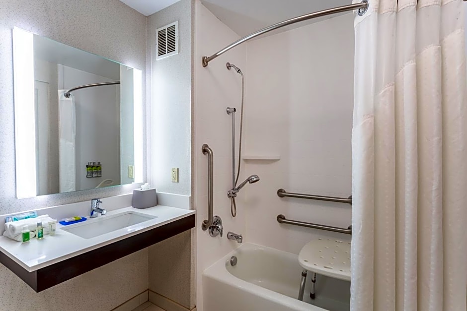 Holiday Inn Express & Suites White Haven-Lake Harmony By IHG