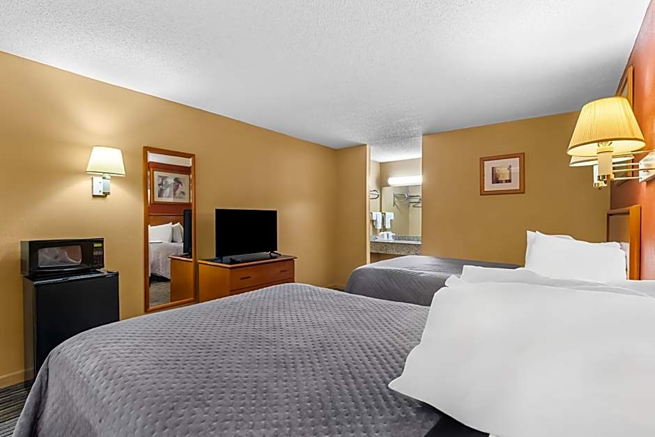 Photo 1 of 7 of 2 Double Beds, Nonsmoking
