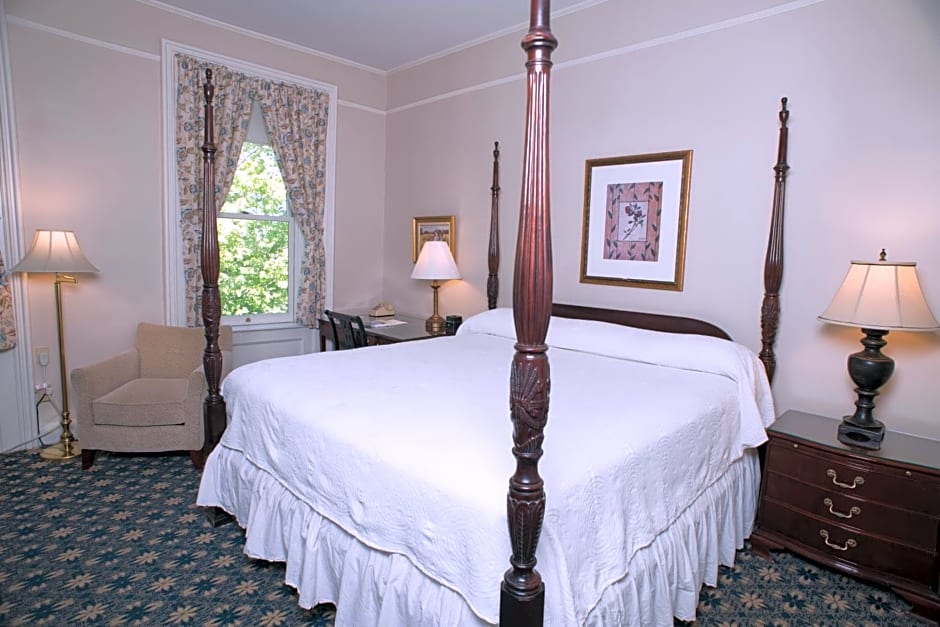 Middlebury Inn