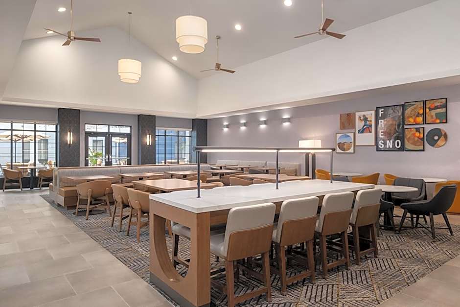 Homewood Suites By Hilton Fresno
