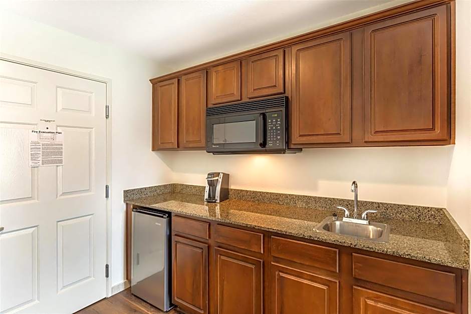 Best Western Plus Valdosta Hotel & Suites