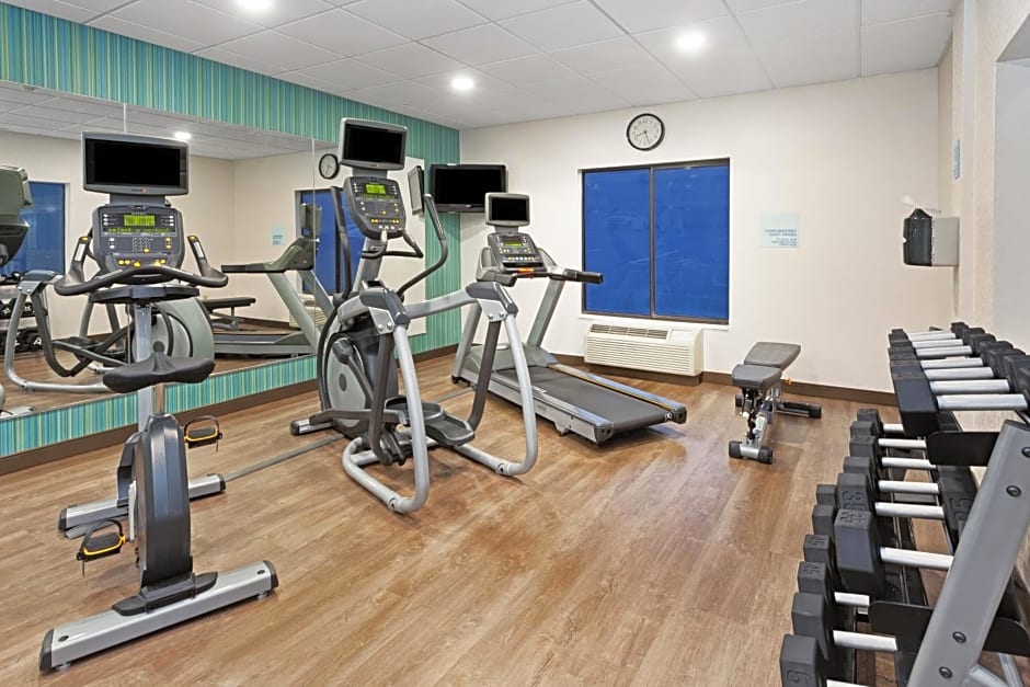 Holiday Inn Express & Suites Culpeper By IHG